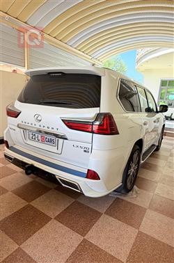 Lexus LX